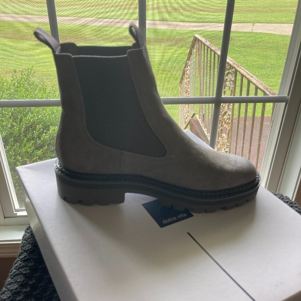 Brand New Never worn Dolce Vita Boots